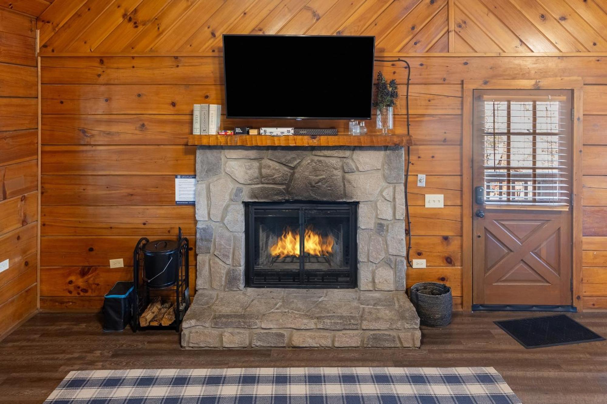 Dudley II By Avantstay Comfortable Cabin W Hot Tub Views Pigeon Forge Luaran gambar
